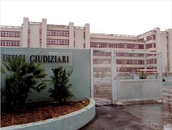 La sede del Tribunale di Bari in via Nazariantz