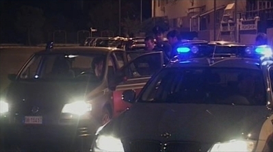 Un'immagine del blitz della Questura di Matera
