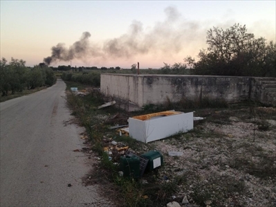 Rifiuti e amianto sulla via Traiana