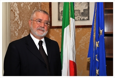 Il prefetto Mario Tafaro