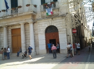 Scontro sul caso Panzini