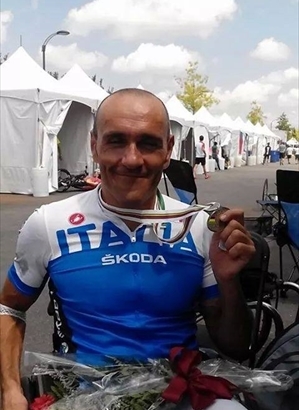 Luca Mazzone con la "sua" medaglia d'oro