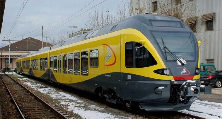 Un treno delle Ferrovie Nord Barese