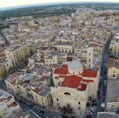 una immagine del centro storico di Terlizzi visto dall'alto