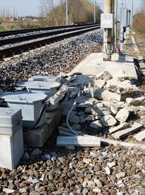 Un furto di cavi di rame sulla rete ferroviaria