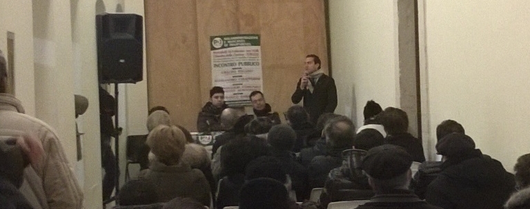 ubaldo pagano interviene all'incontro pubblico del pd