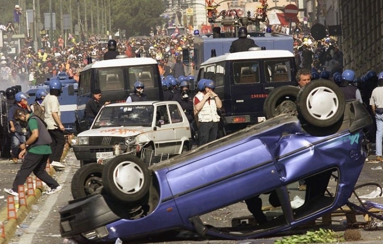 un'immagine del g8 di genova