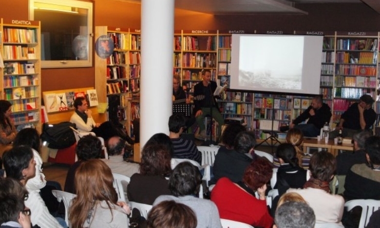 reading poetico