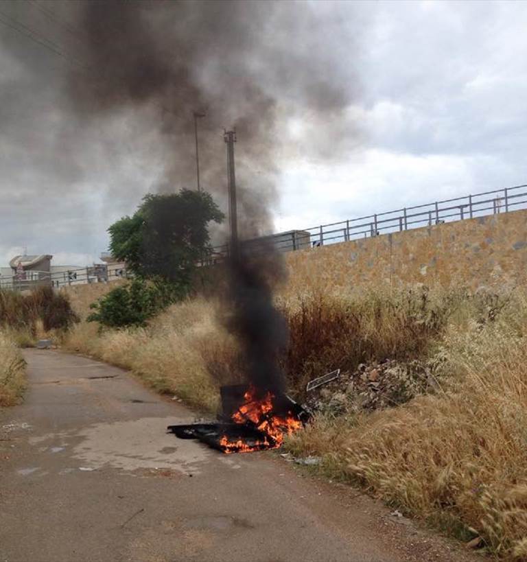 frigorifero dato alle fiamme