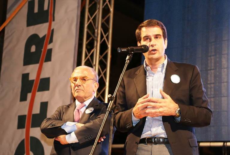 Perrone e Fitto in piazza