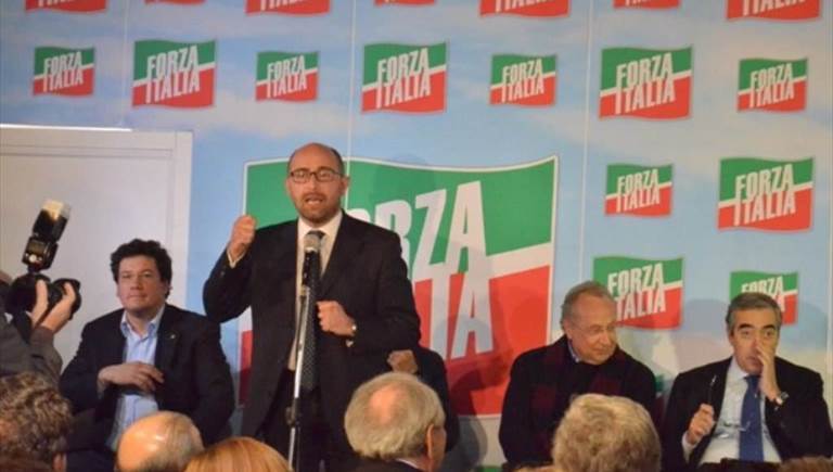 comizio forza italia