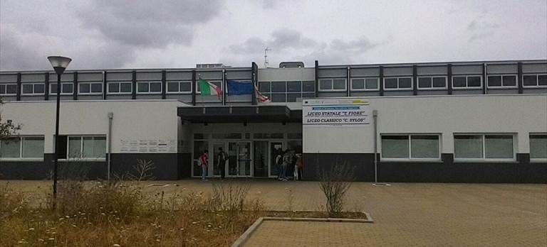 studenti appena usciti dalla prima prova