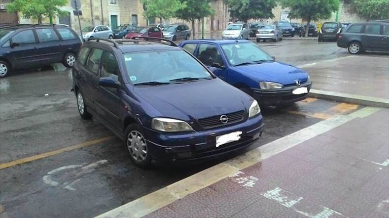 parcheggi abusivi