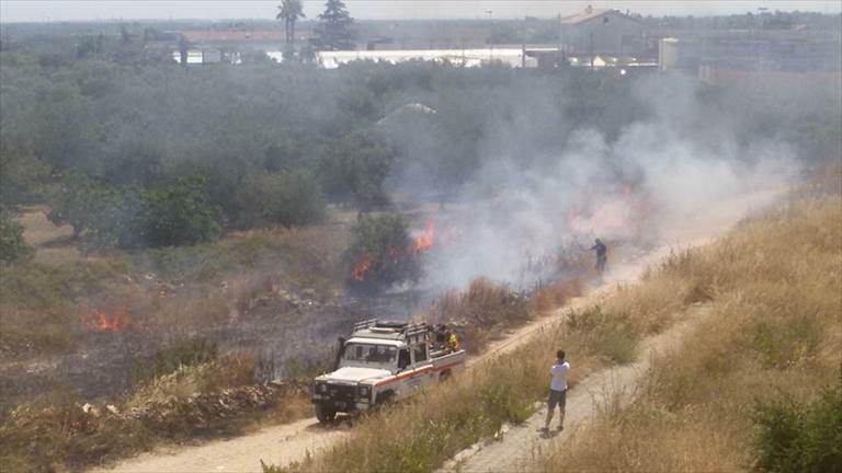 l'incendio in via Togliatti