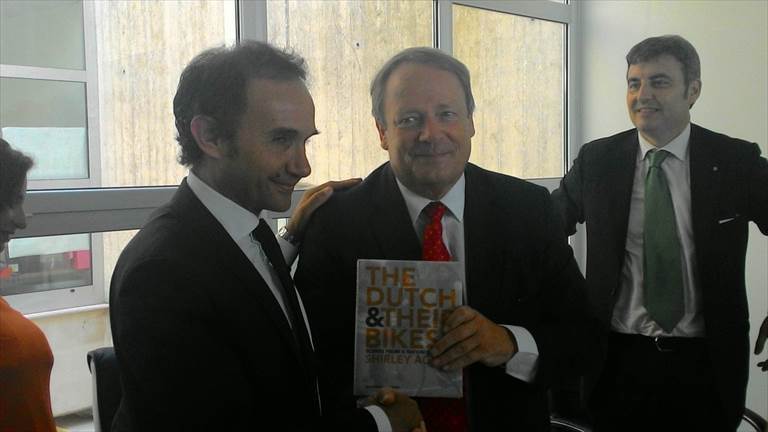 l'incontro tra il sindaco e l'ambasciatore olandese in italia