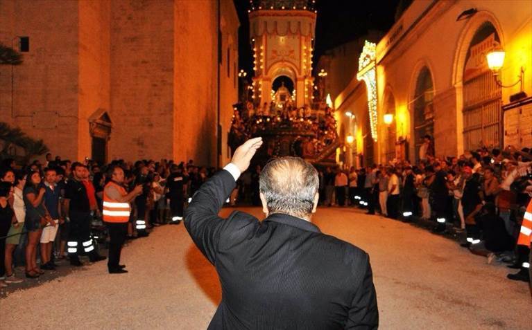 mimì dirige la guida del Carro