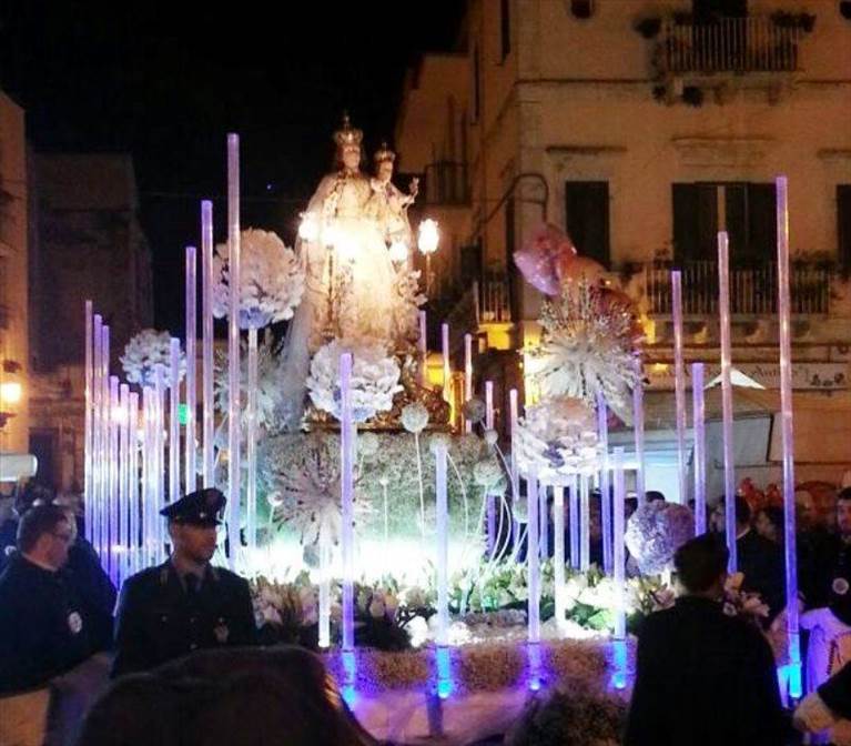la madonna del rosario