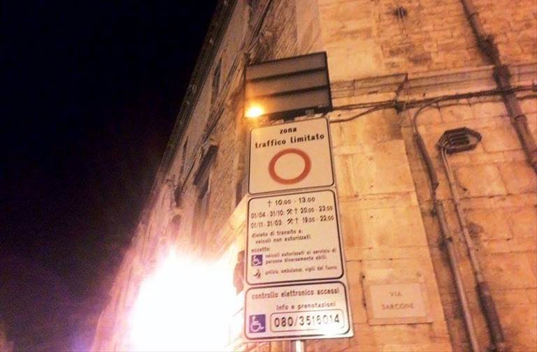 il banner di via sarcone-corso vittorio emanuele