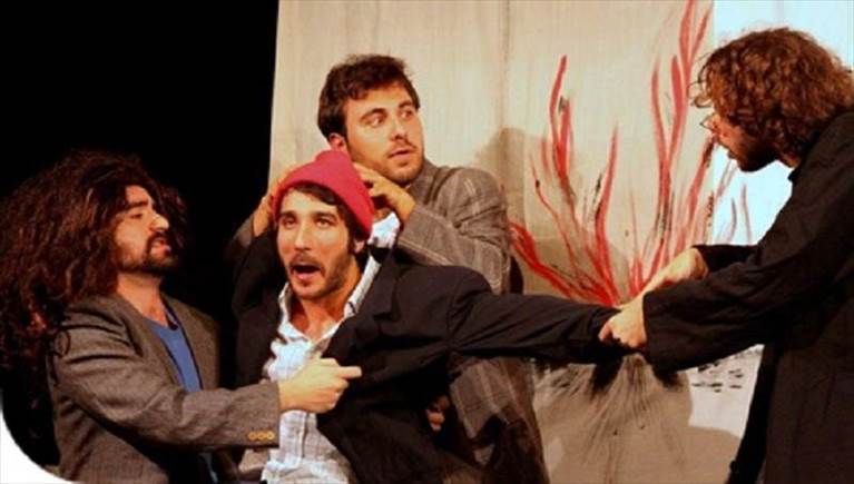 “Vivere è guerra con i troll del cuore e del cervello”, il radiodramma di Vico IV Mazzini su Radio 3
