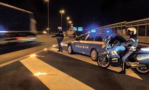 Un posto di blocco della Polizia stradale