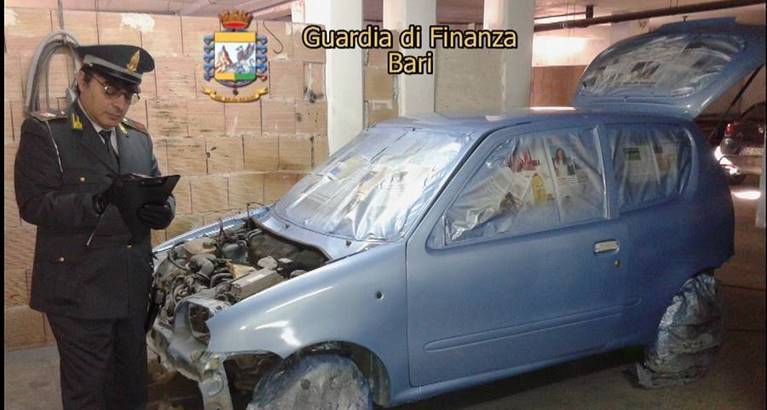 l'automobile sequestrata con il rame rubato
