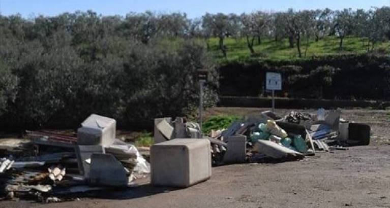 rifiuti a pozzo lioy