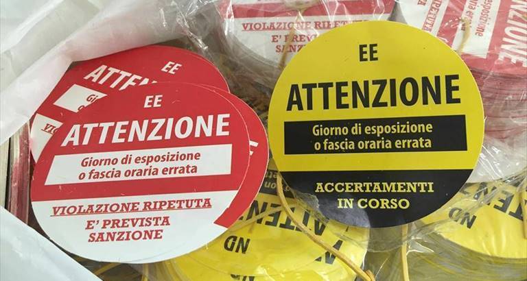 i bollini rossi e gialli