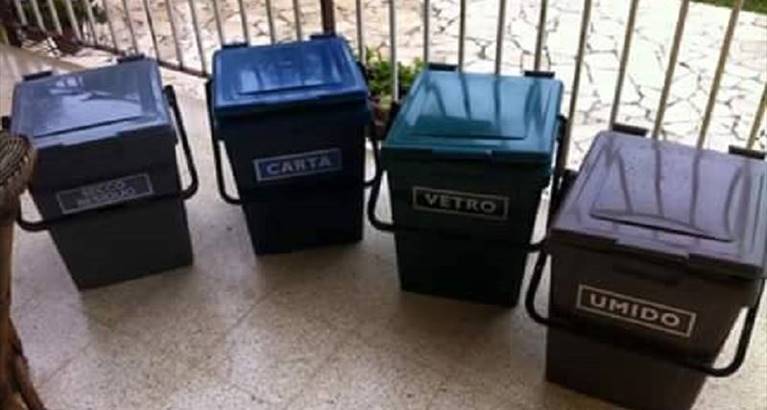 mastelli per la differenziata