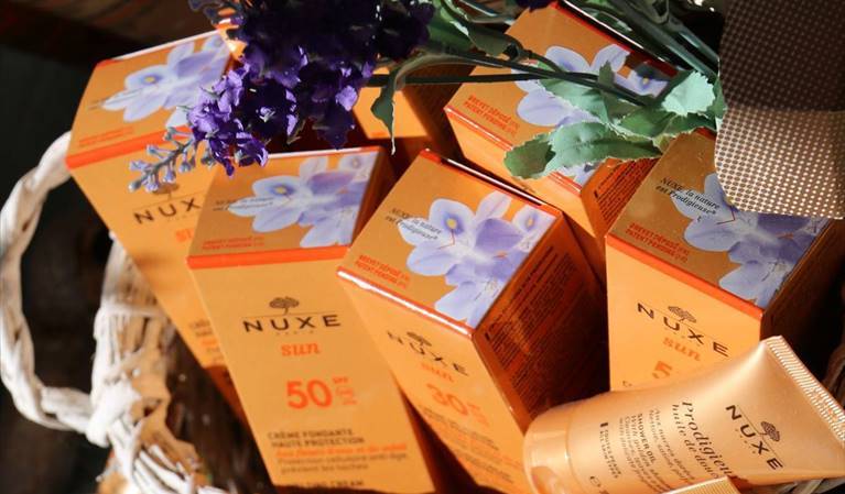 Solari Nuxe presso la farmacia Leone