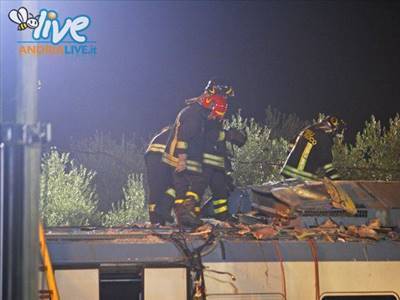 Scontro fra due treni sulla Bari Nord