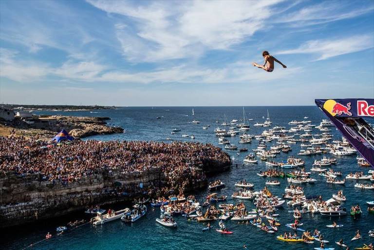 A Polignano i Campionati del mondo di tuffi dalle grandi altezze