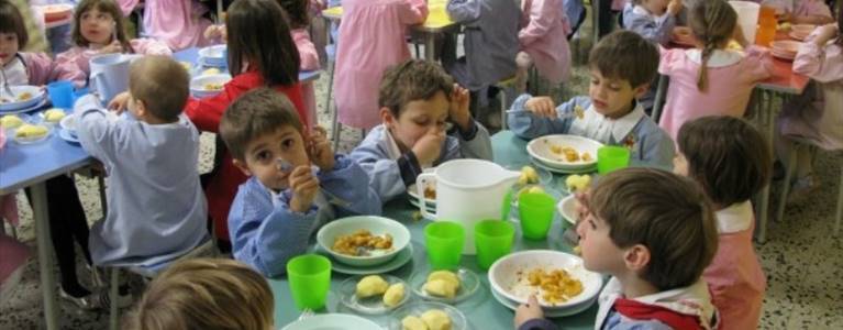 una mensa scolastica