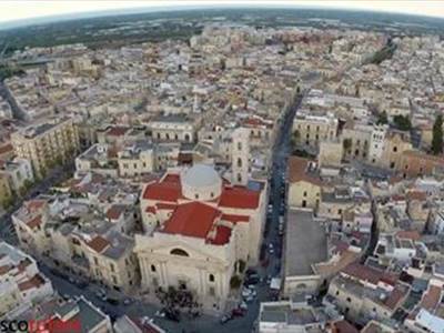 una immagine del centro storico di Terlizzi visto dall'alto
