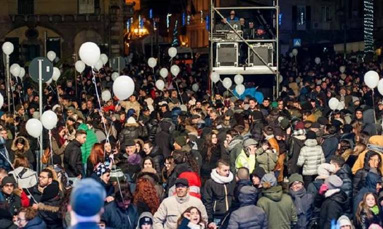 un momento del capodanno in piazza cavour