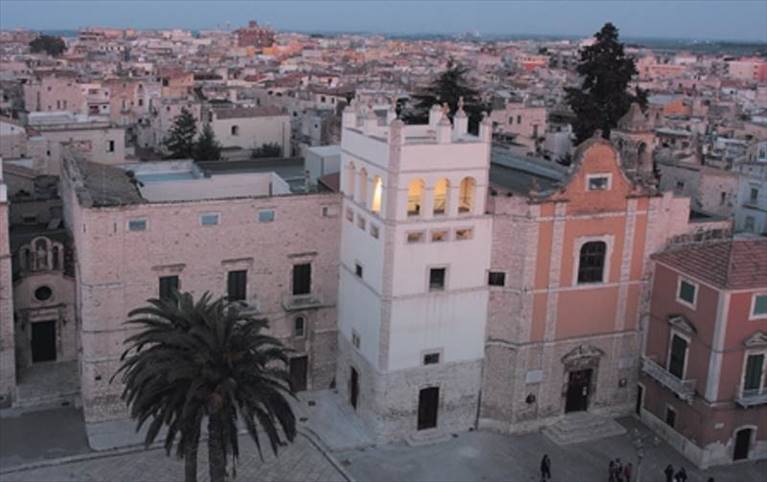 la torre del chiostro delle clarisse