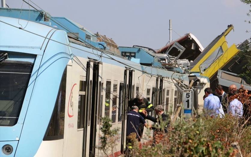 Il fotoracconto della tragedia sui binari tra Corato e Andria