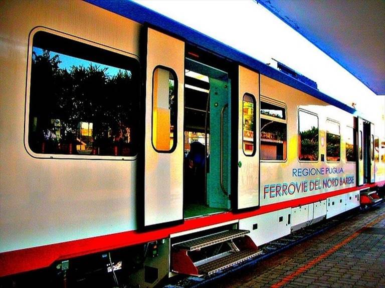 Treno delle Ferrovie Nord Barese