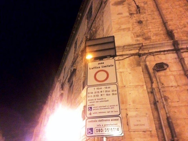 il banner di via sarcone-corso vittorio emanuele