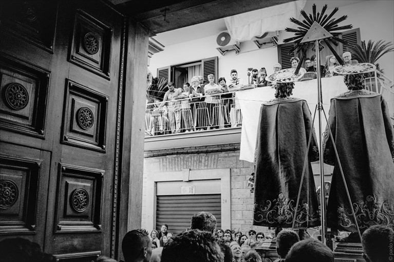 La processione dei Santi Medici