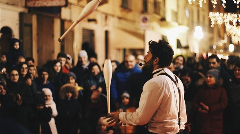 Spettacolo di strada