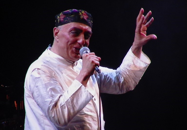 Beppe Barra domenica a Barletta