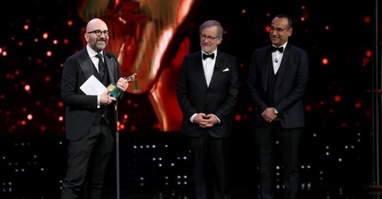 Donato Carrisi premiato da Spielberg come miglior regista esordiente