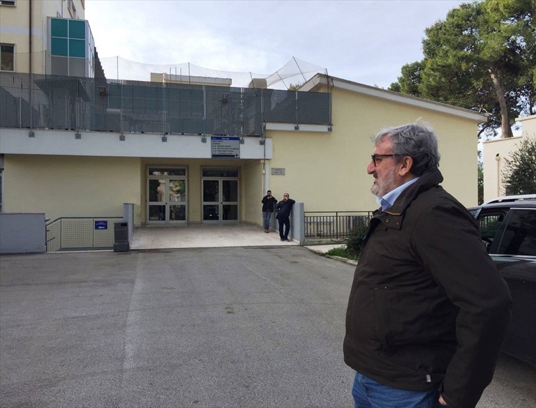 Emiliano visita l'ospedale di Terlizzi
