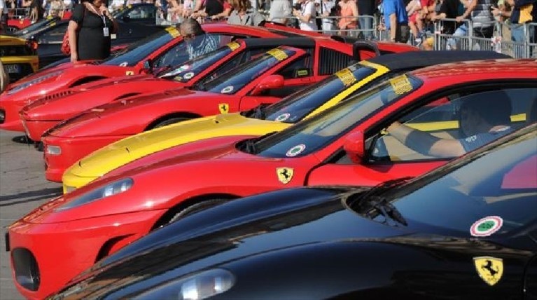 raduno ferrari