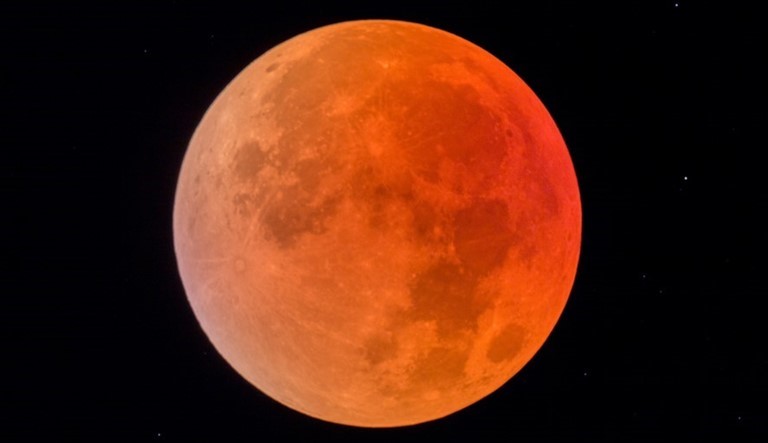 Castel del Monte 27 luglio 2018 - Eclissi di Luna e grande opposizione di Marte