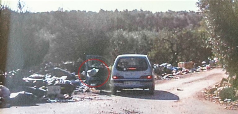 Fototrappole e rifiuti