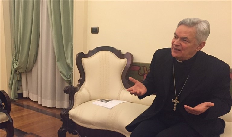 Il vescovo della diocesi di Molfetta Monsignor Domenico Cornacchia