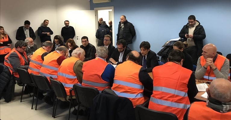 Il primo tavolo di responsabilità convocato dai gilet arancioni con parlamentari pugliesi