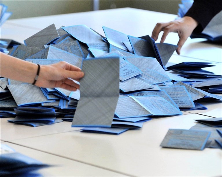Scrutatori di seggio elettorale e presidenti