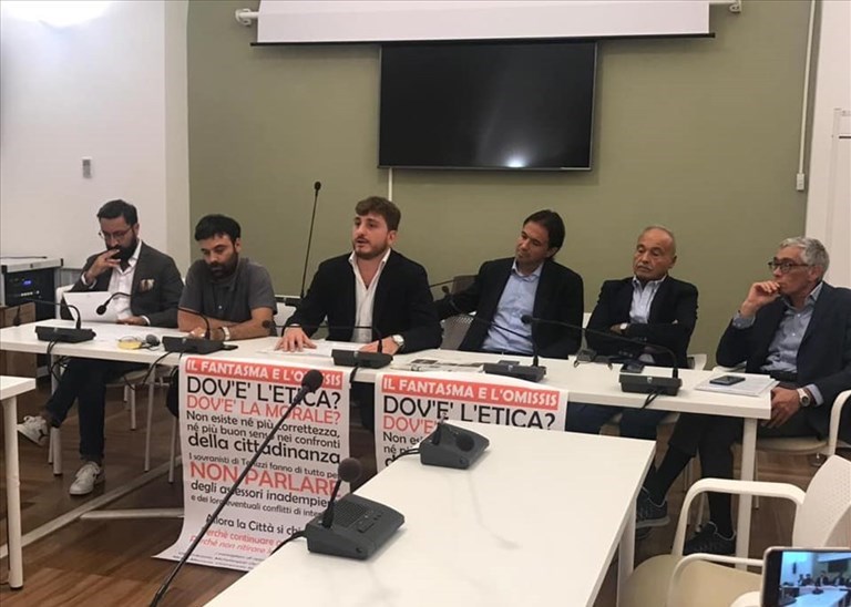 I consiglieri di opposizione: «Atteggiamento della maggioranza irrituale